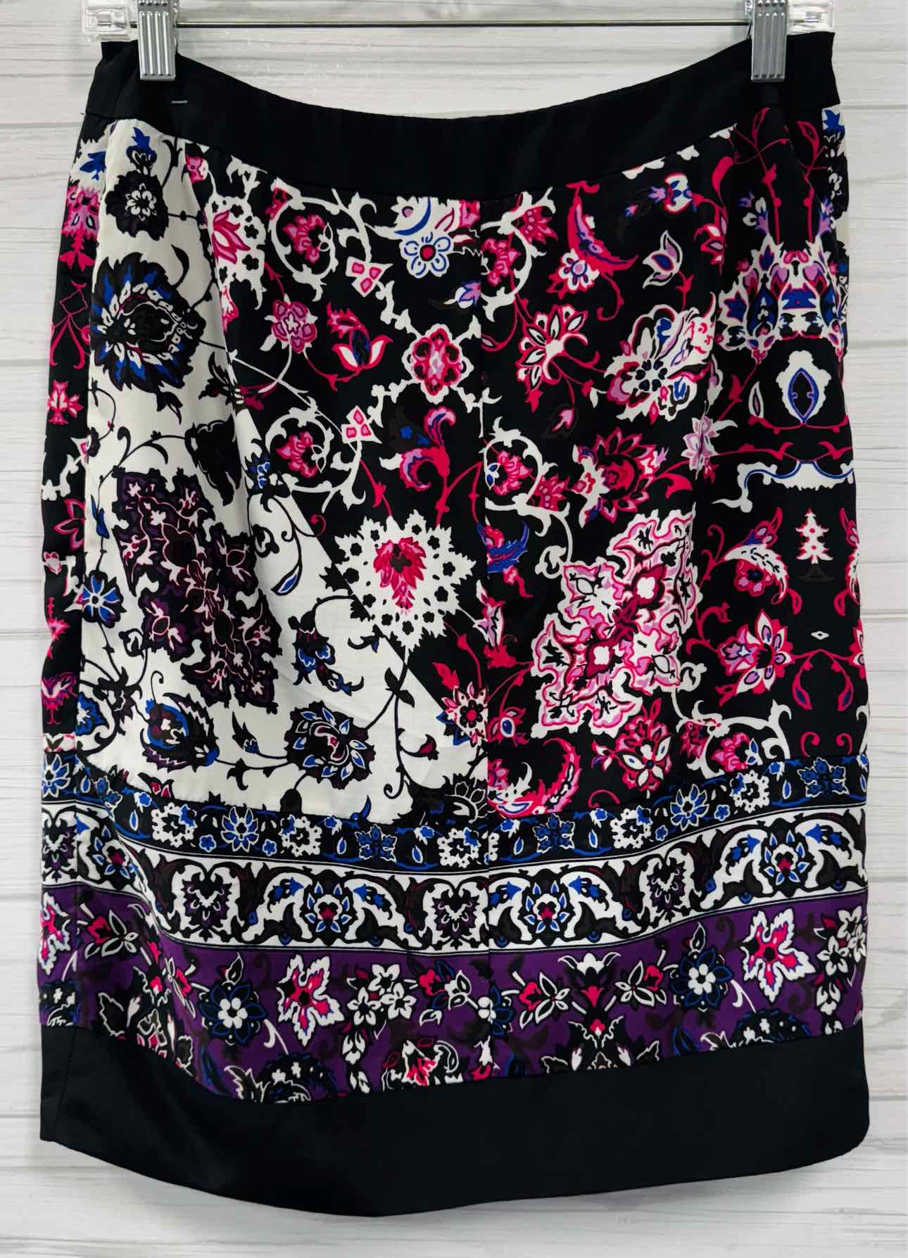 Size 4 New York & Company Skirt