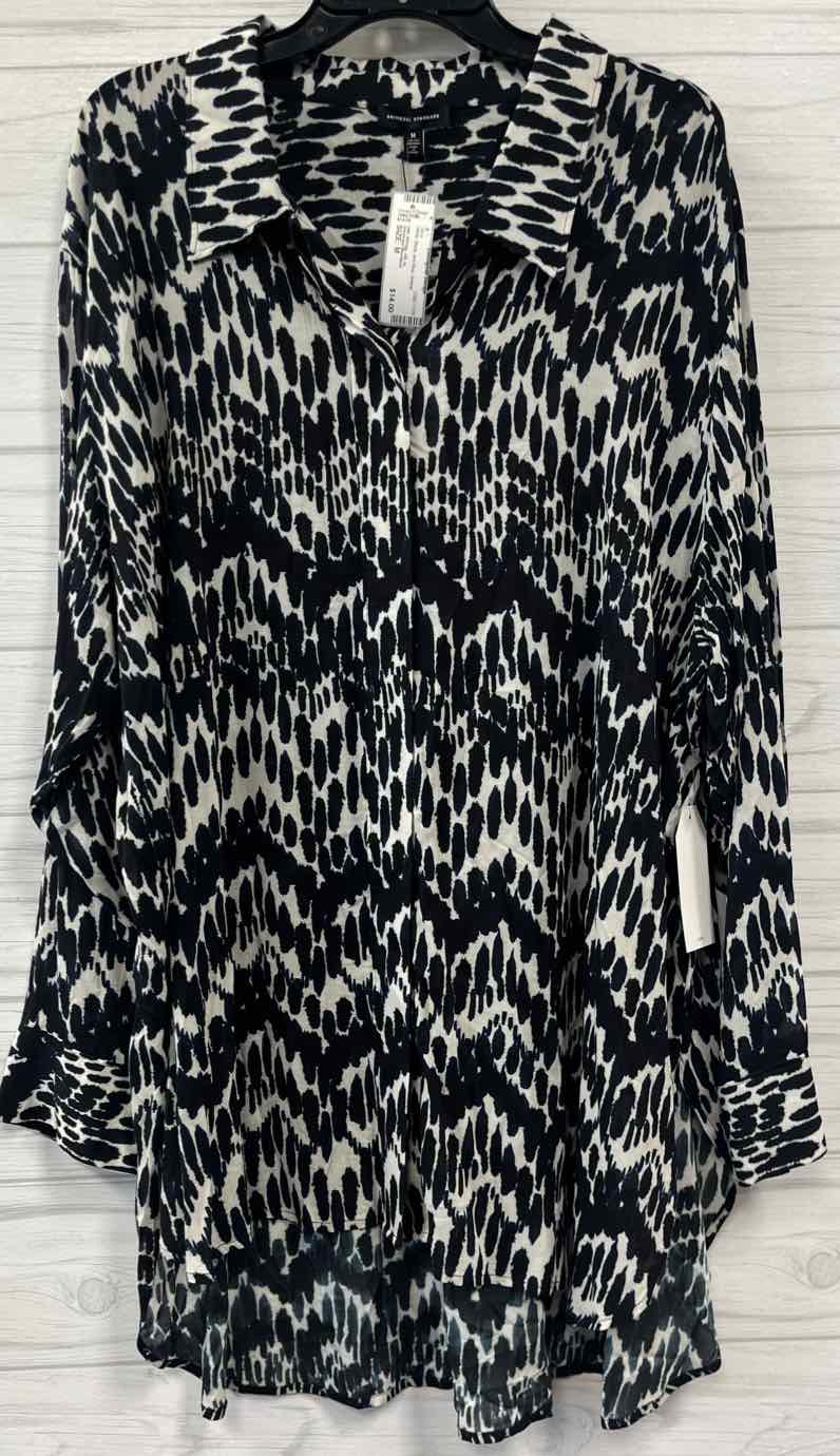 Size M Universal Standard Shirt