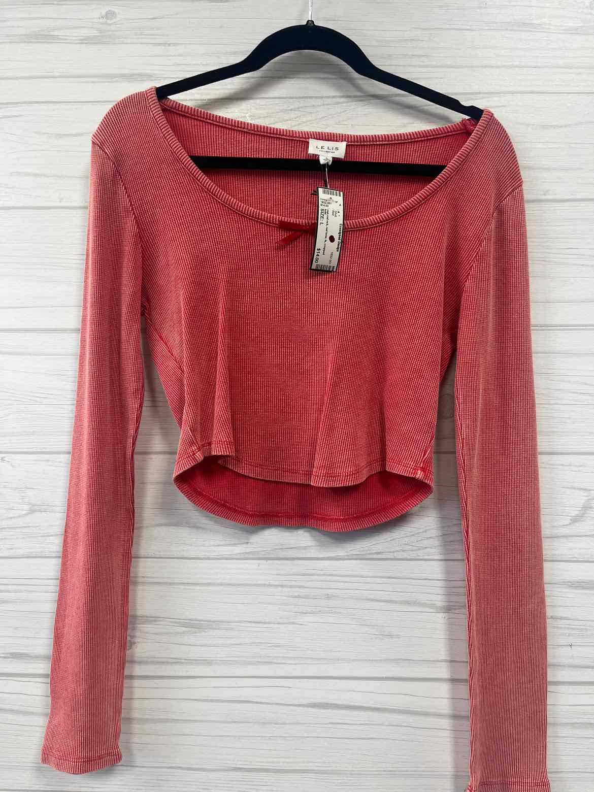 Size L lelis Shirt