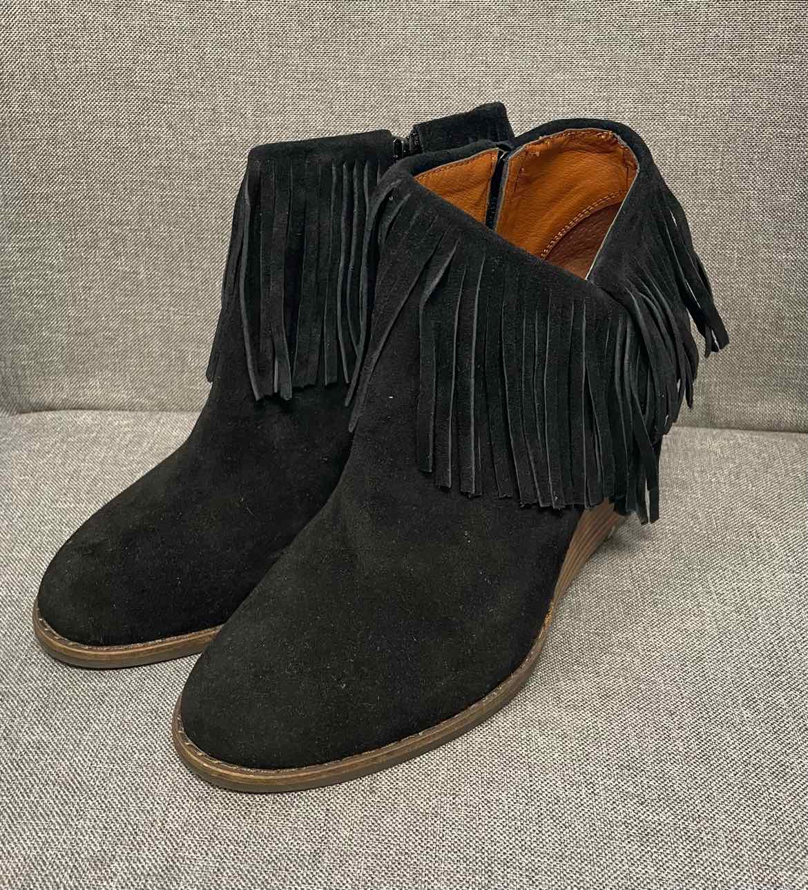 7.5 Lucky Brand Boots