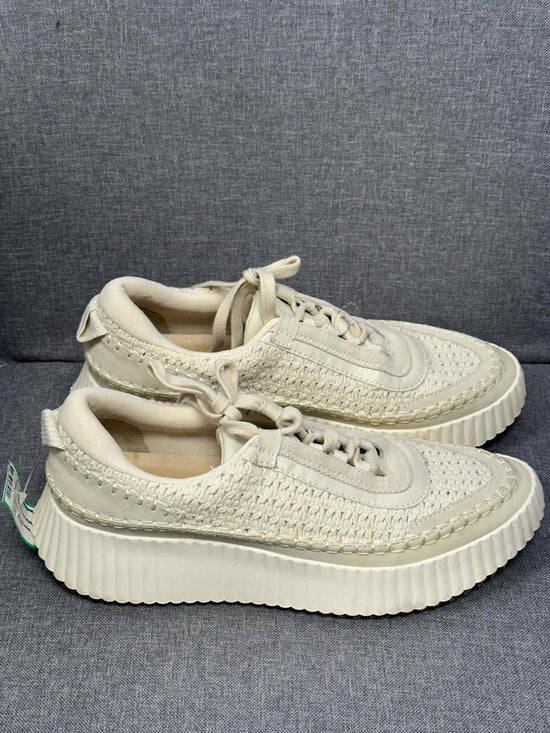 9.5 Dolce Vita Shoes