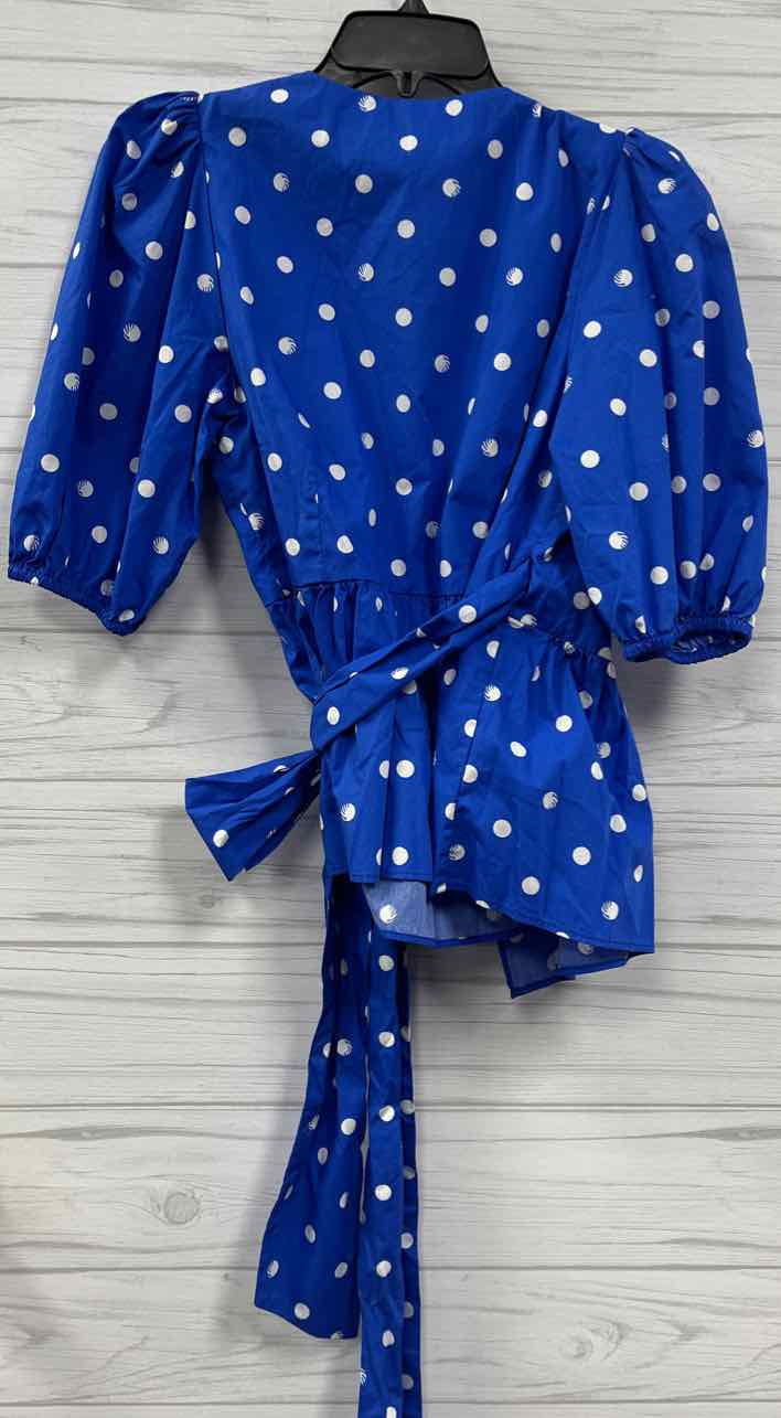 Size 6 lily puliter Shirt