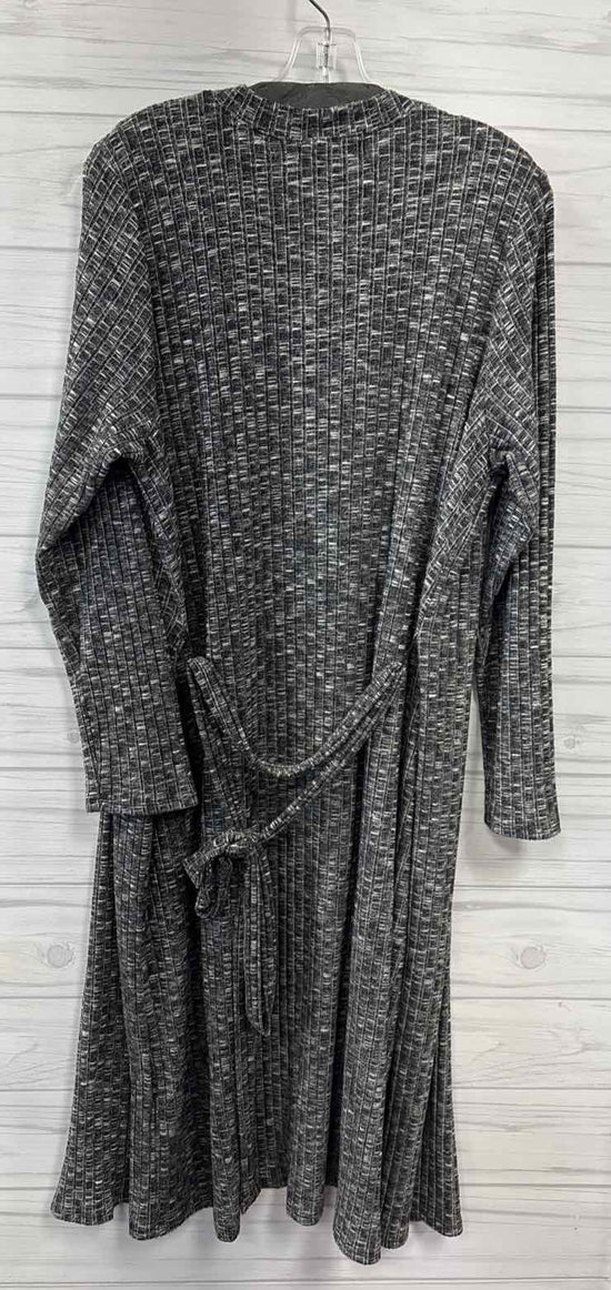 Size 2X Michael Stars Cardigan