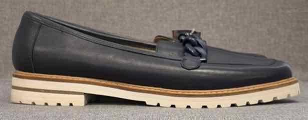 7.5 Talbots Sandals