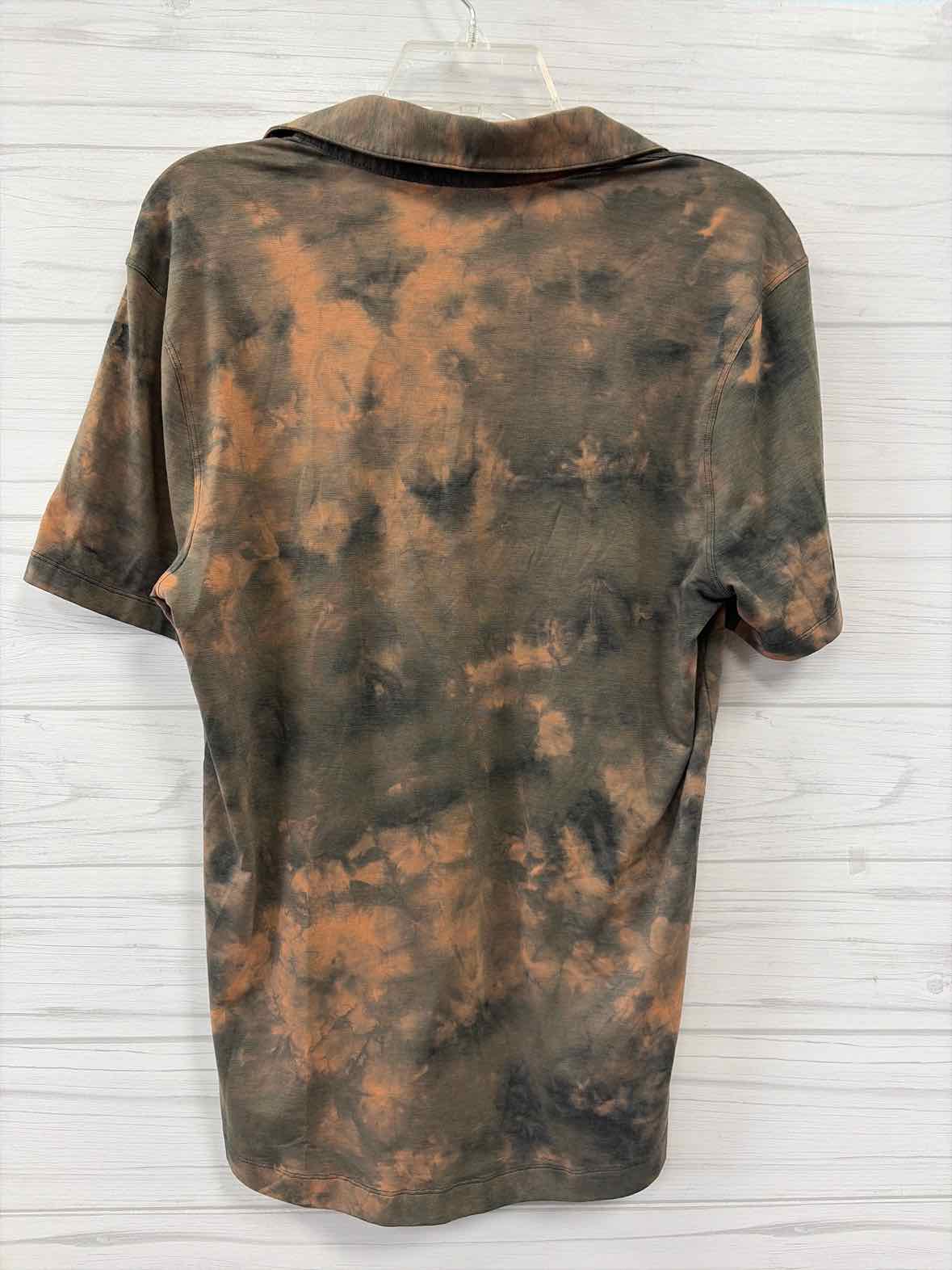 Size M Lululemon Shirt