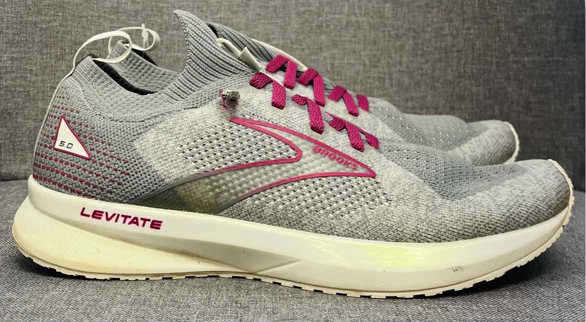 8 Brooks Shoes