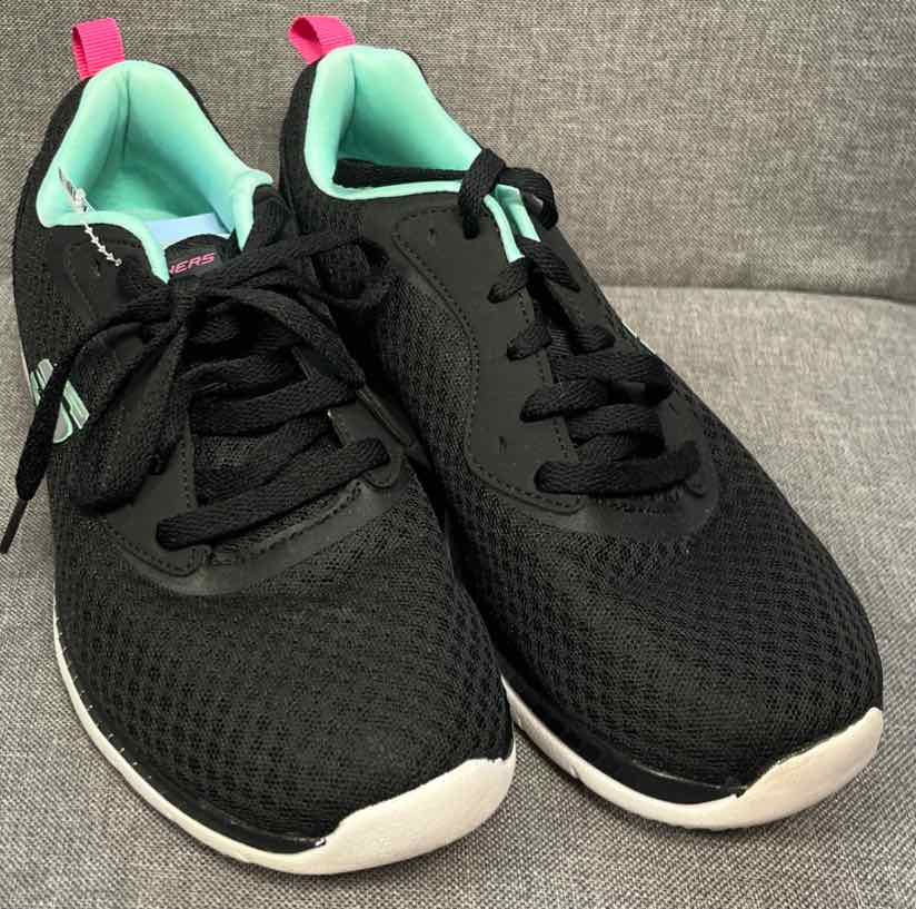 7 skechers Sneakers