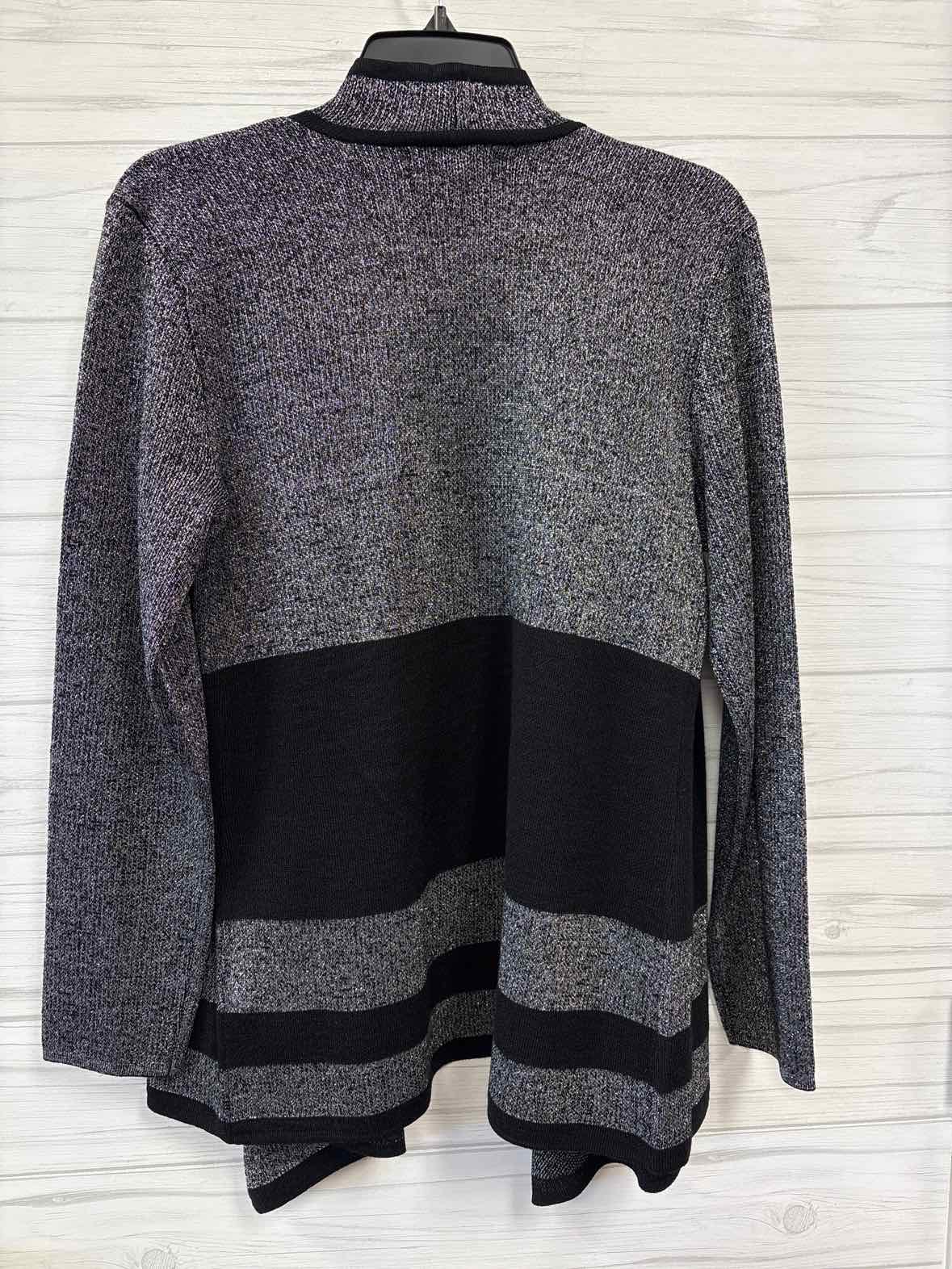 Size M Melissa Paige Cardigan