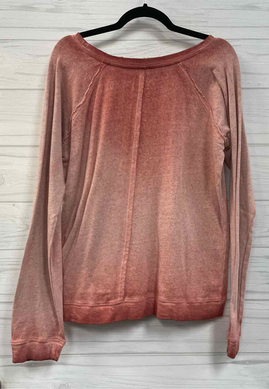 Size L Hem & Thread Shirt