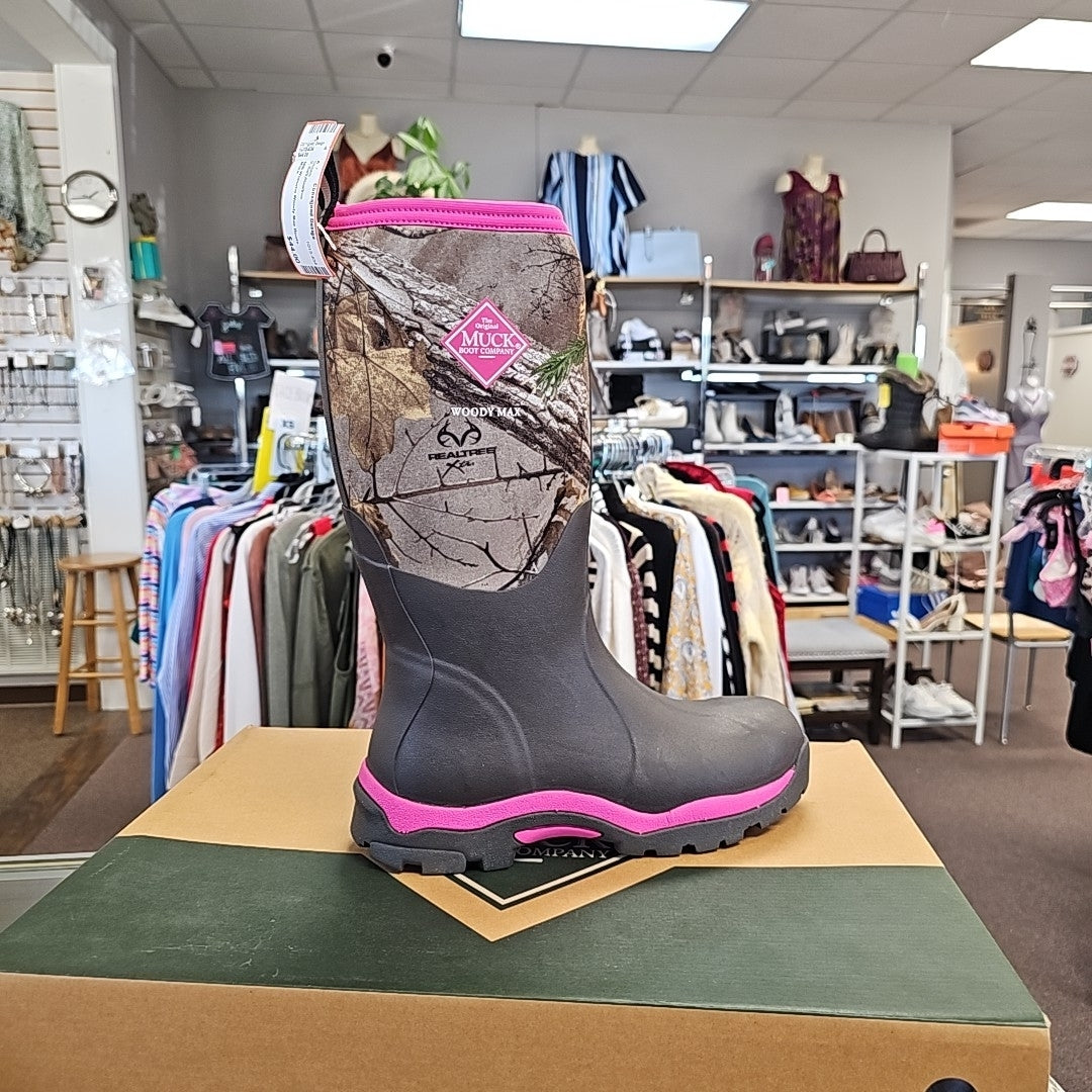 9 Muck Shoes
