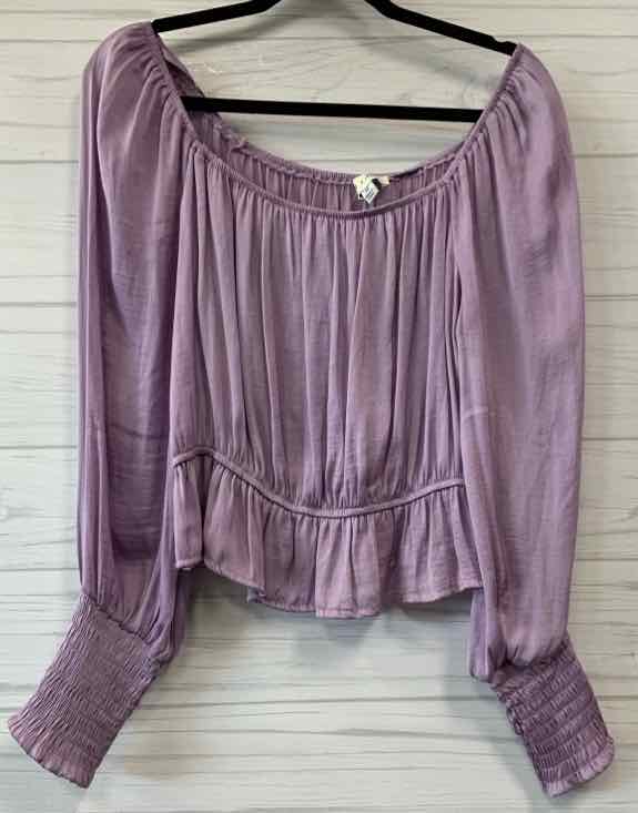 Size M she + sky Loungewear