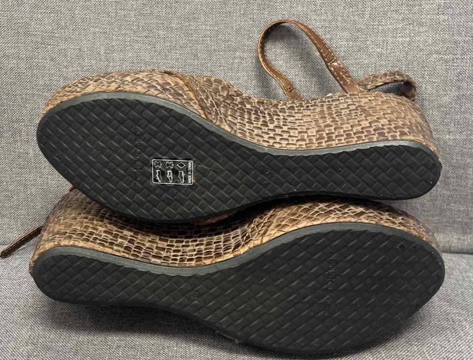 39 Pons Quintana Sandals