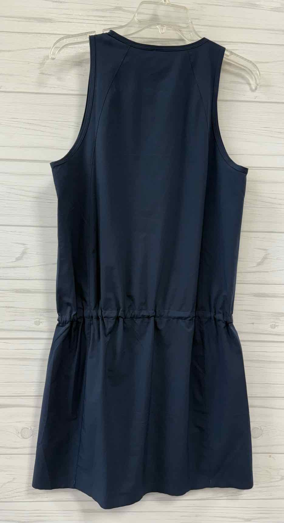 Size M Arc'teryx Dress
