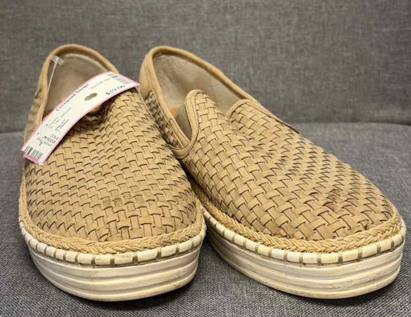 9 J slides Shoes