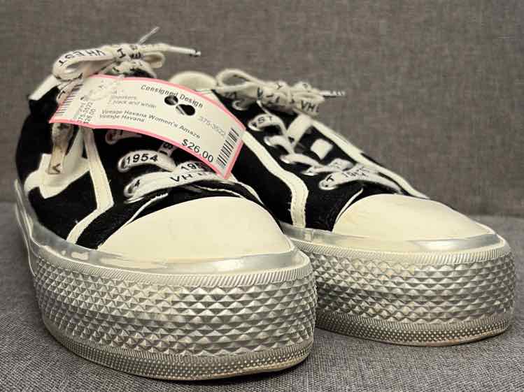 7 Vintage Havana Sneakers