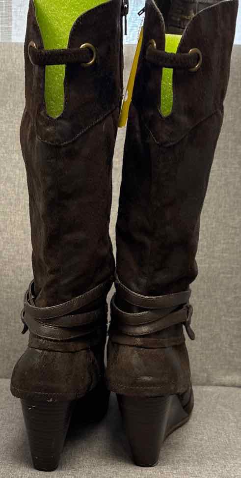 8.5 Baretraps Boots