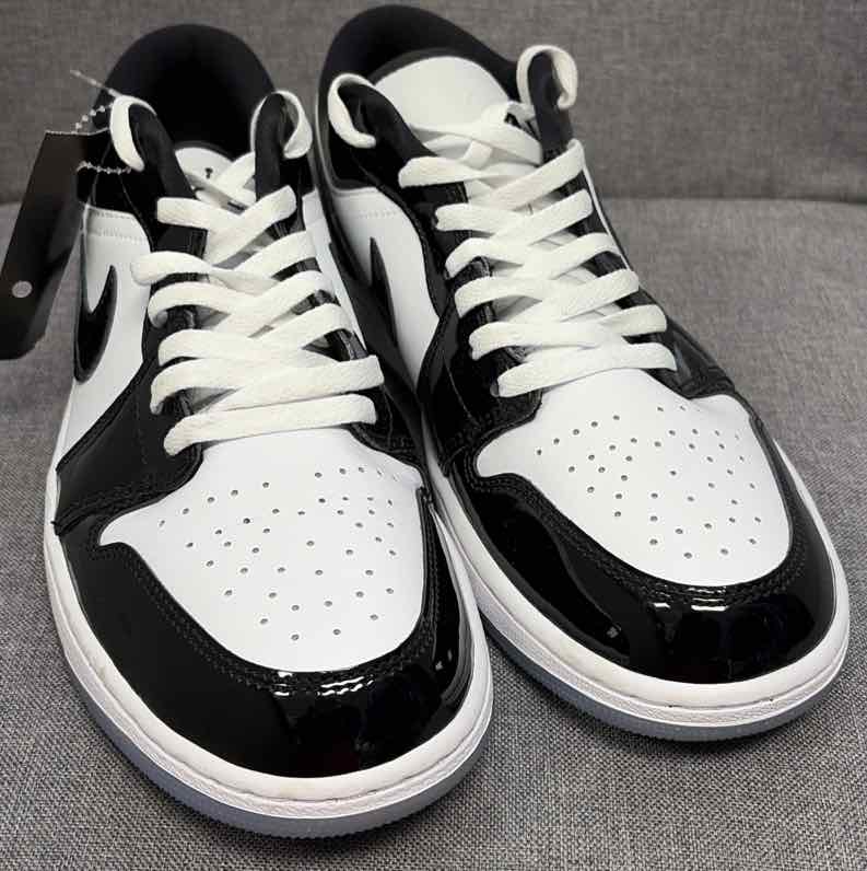 11 Nike Sneakers