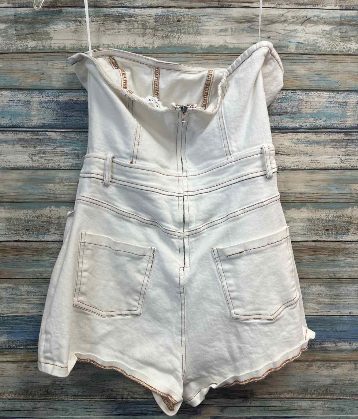 Size M lelis Romper