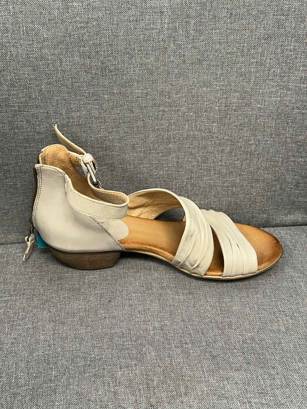 38 Miz Mooz Sandals