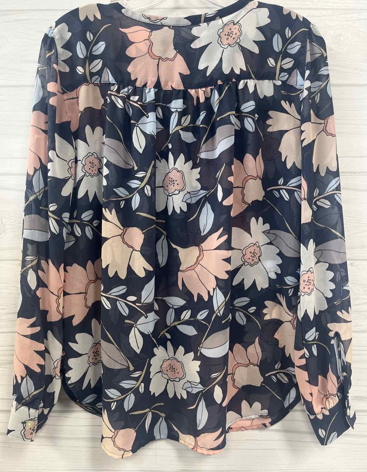 Size S Loft Shirt