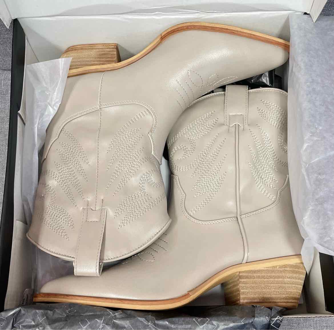 8 Shu Shop Boots