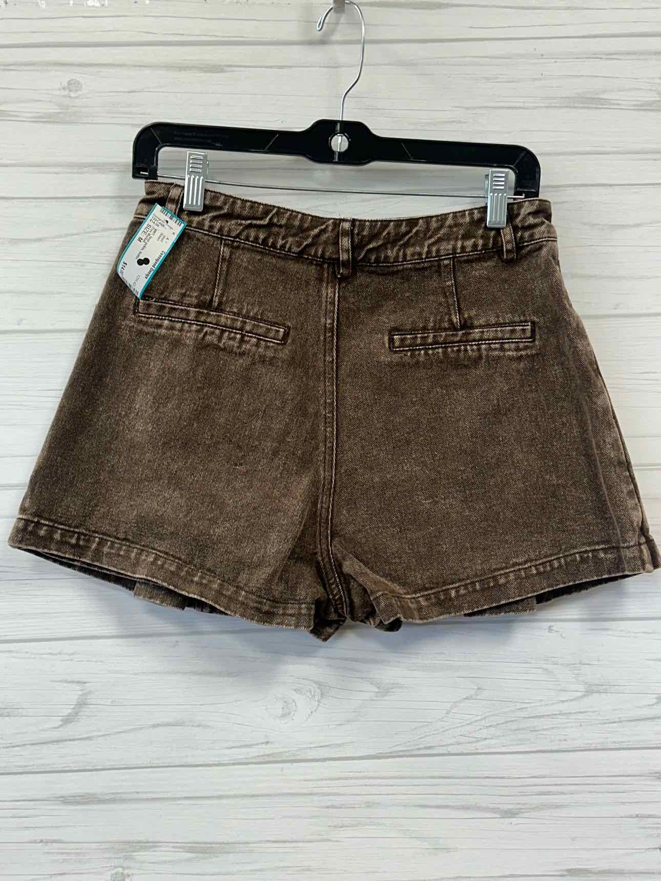 Size M Free Market skort