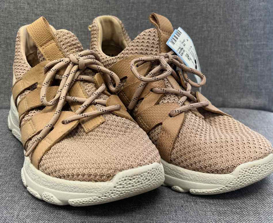 6 OTBT Sneakers