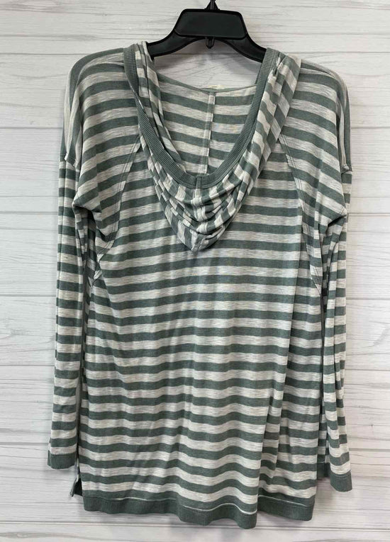 Size S Mystree Shirt