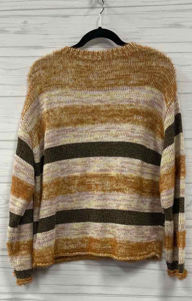Size M All in Favor Sweater