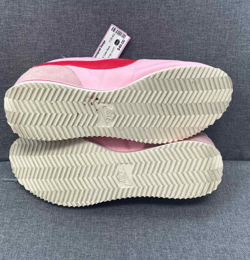 7.5 Nike Shoes