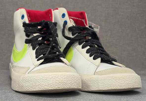 6.5 Nike Shoes/Boots