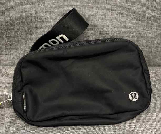 Lululemon Purse
