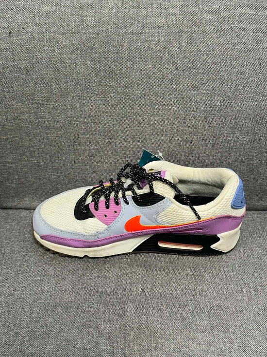 8 Nike Shoes