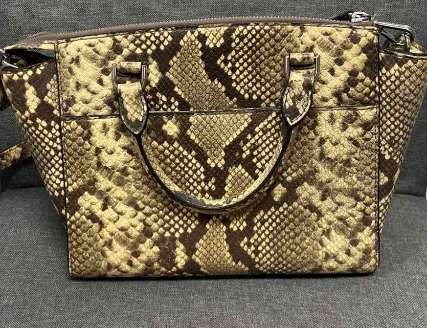 Micheal Kors Purse