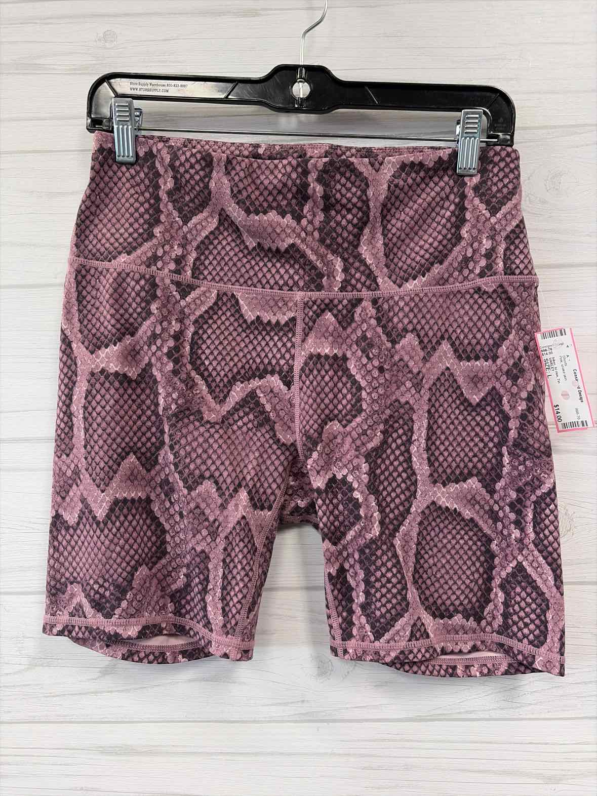 Size L VARLEY Shorts