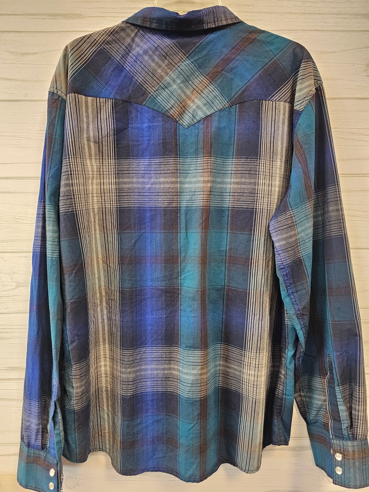 Size XXL Levi Shirt