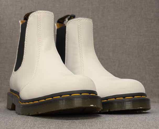 9 Dr.Martens Boots