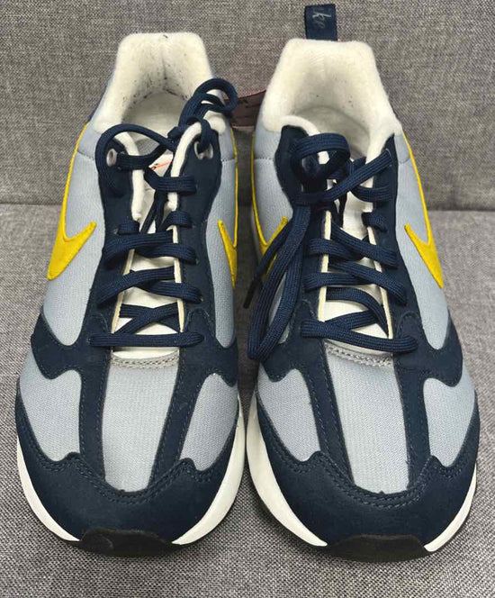 7 Nike Sneakers