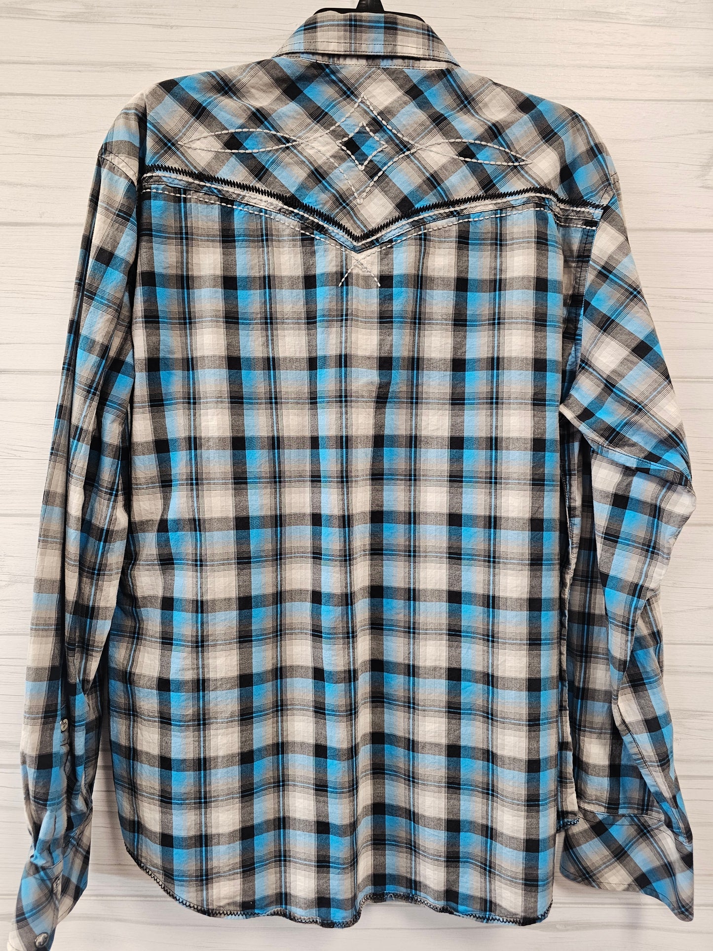 Size L Wrangler Shirt