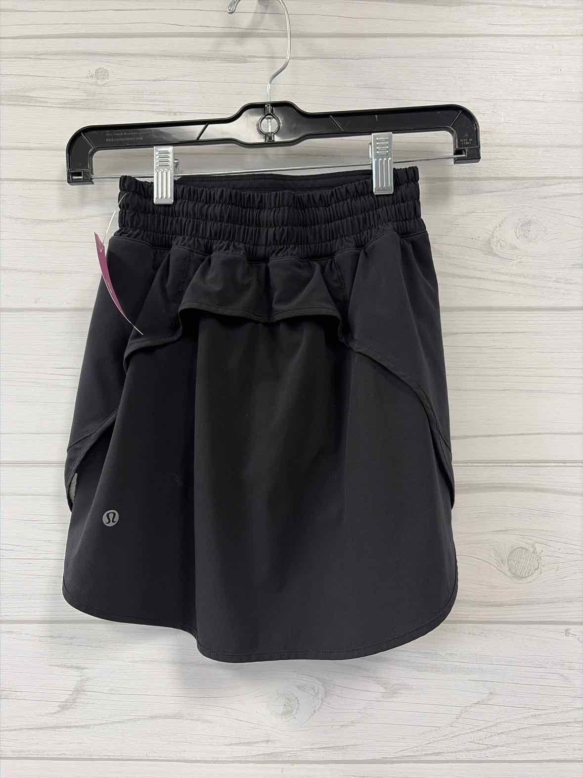 Size 0 Lululemon skort
