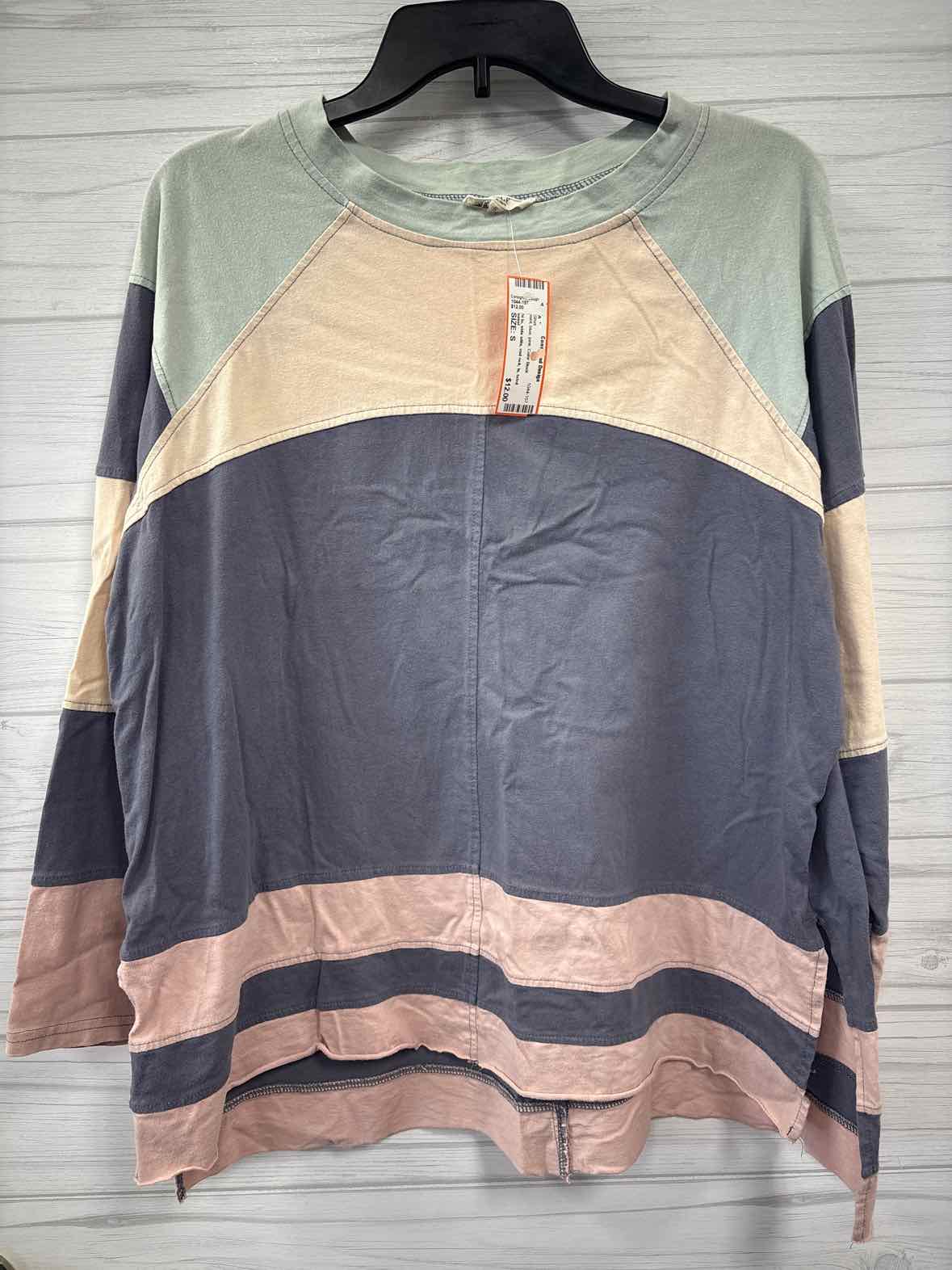 Size S easel Shirt
