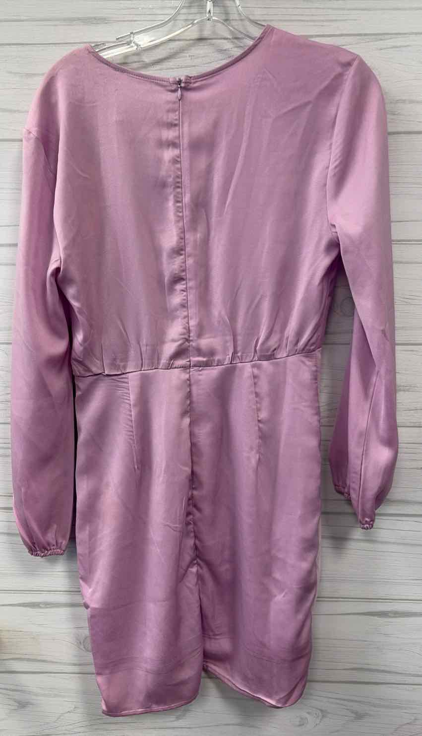 Size M Entro Dress