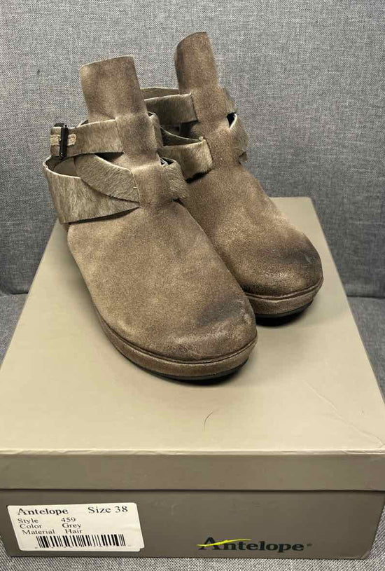 38 Antelope Shoes