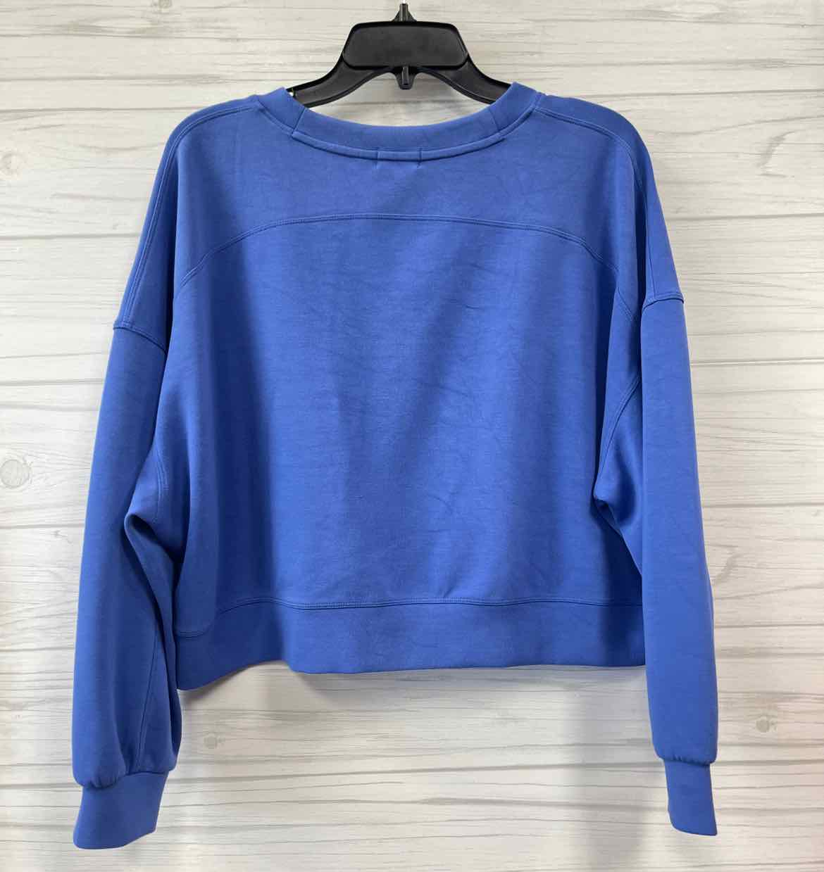 Size M Simply Southern Sweatshirt