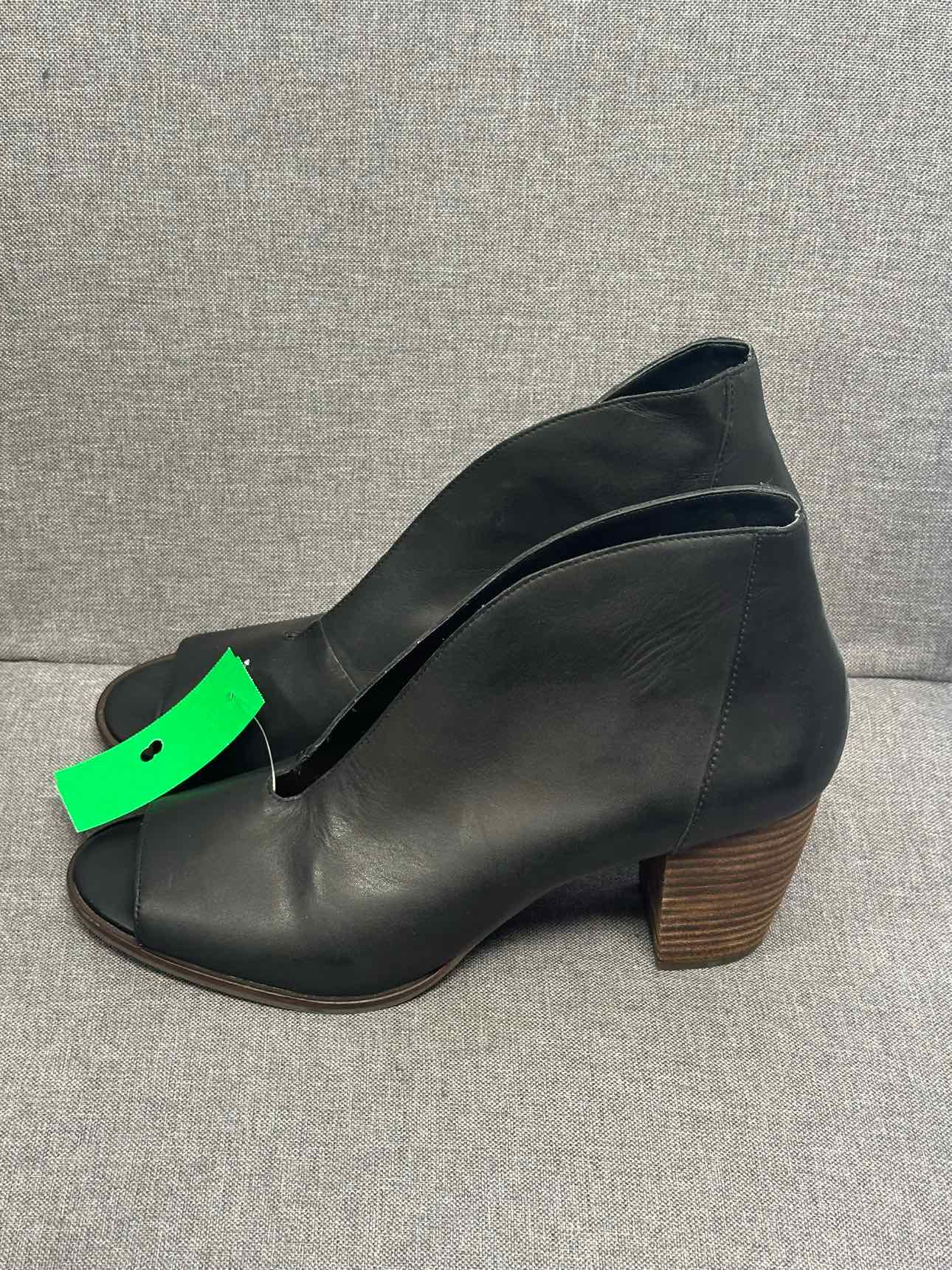 11 Lucky Brand Shoes