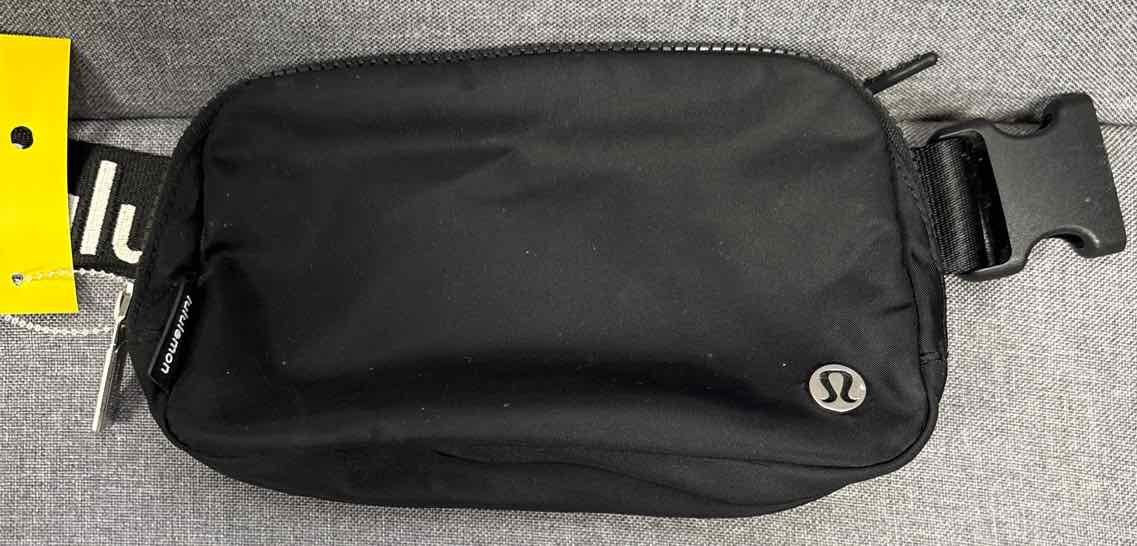 Lululemon Purse