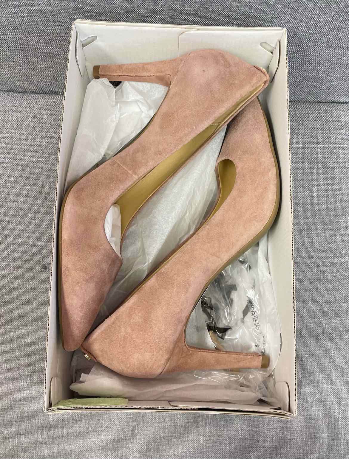 10 Micheal Kors Shoes