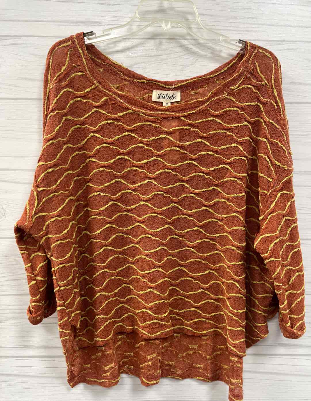 Size S Listicle Shirt