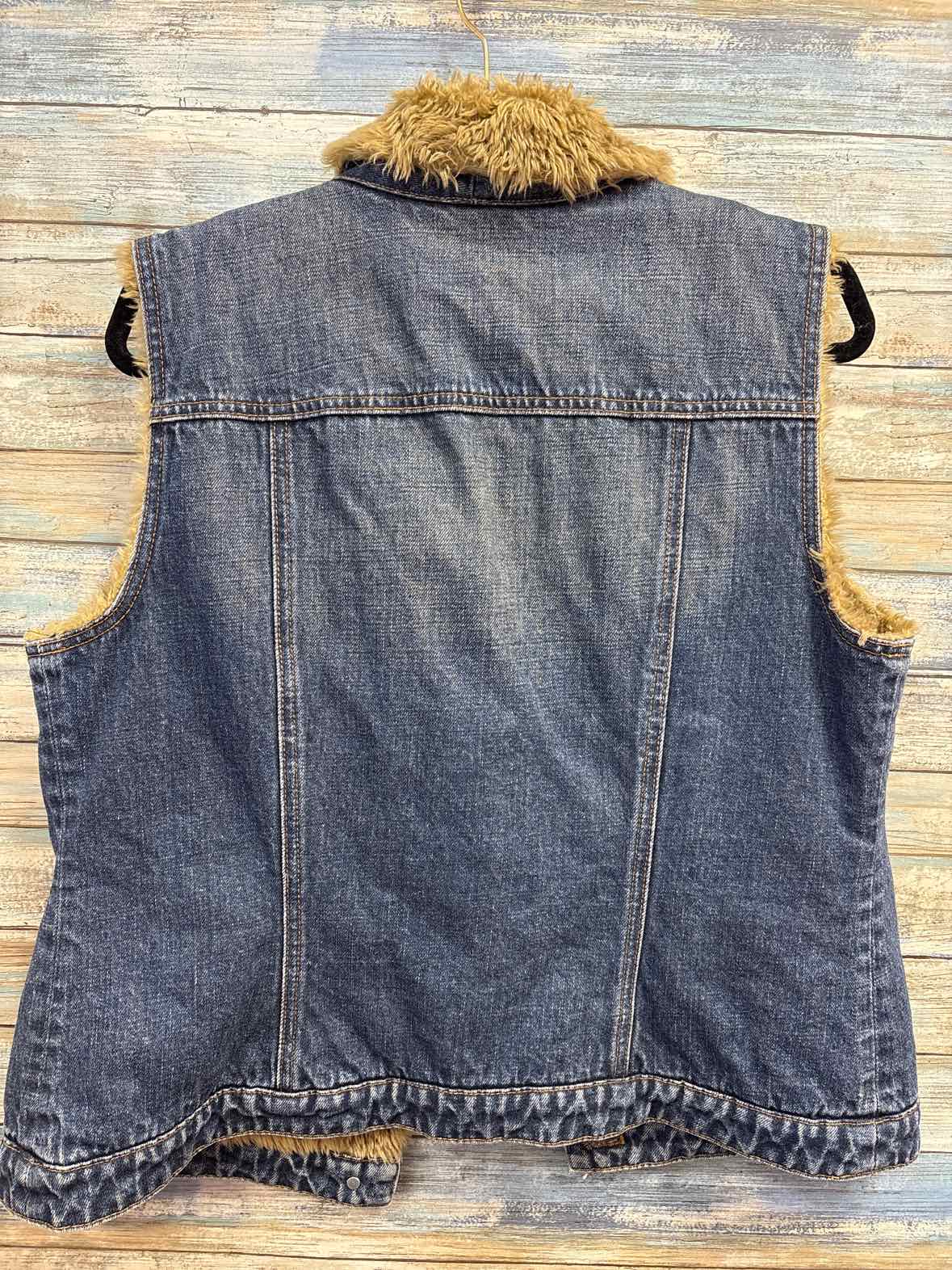 Size XL Gap Vest
