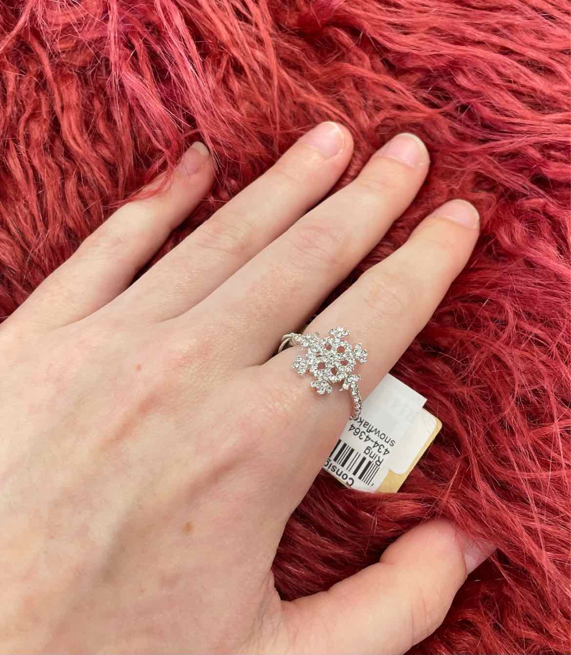Seasons Greetings Ring